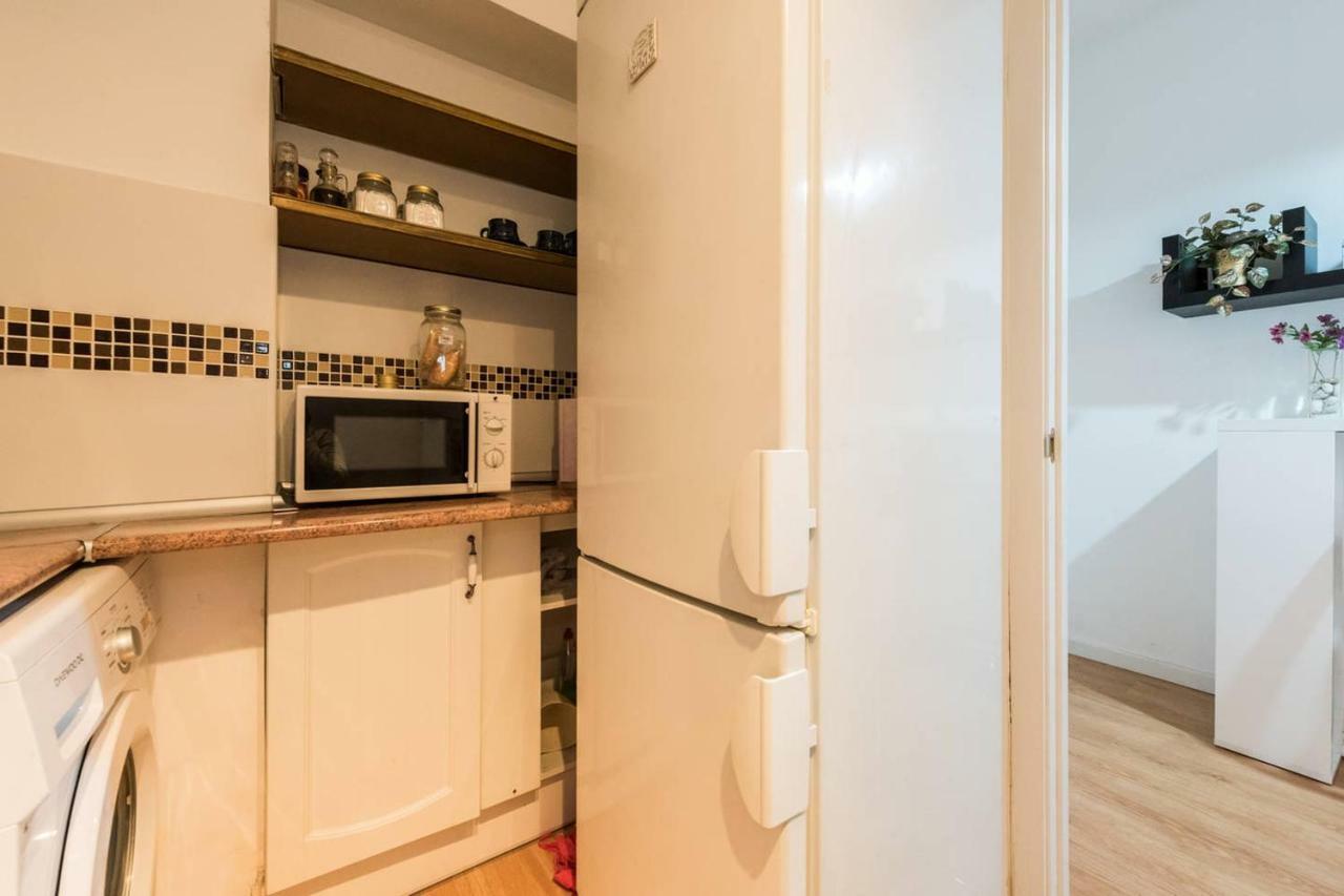 Apartamento En Calle Tres Peces Мадрид Екстериор снимка